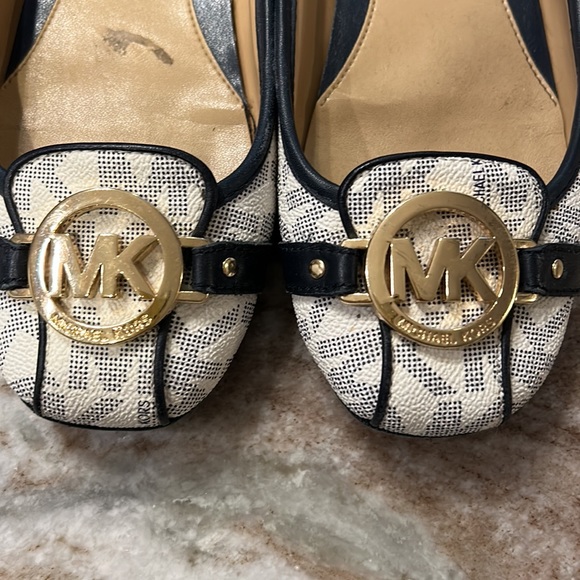 MK FLATS - Picture 4 of 4